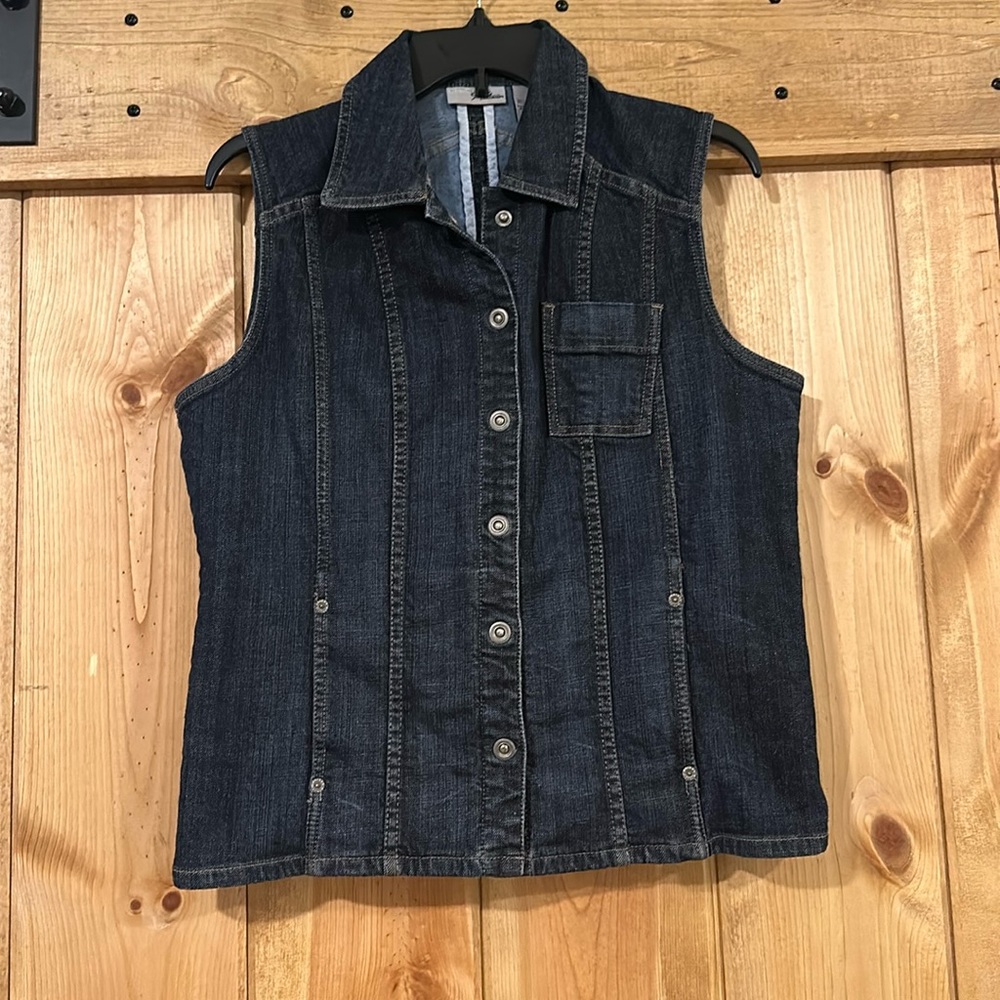 Chicos platinum denim vest